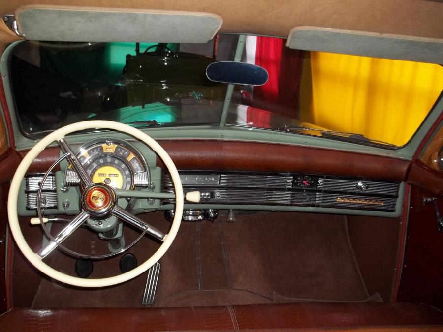  Chrysler Royal Station Wagon 1949 года  (фото 12 из 22)